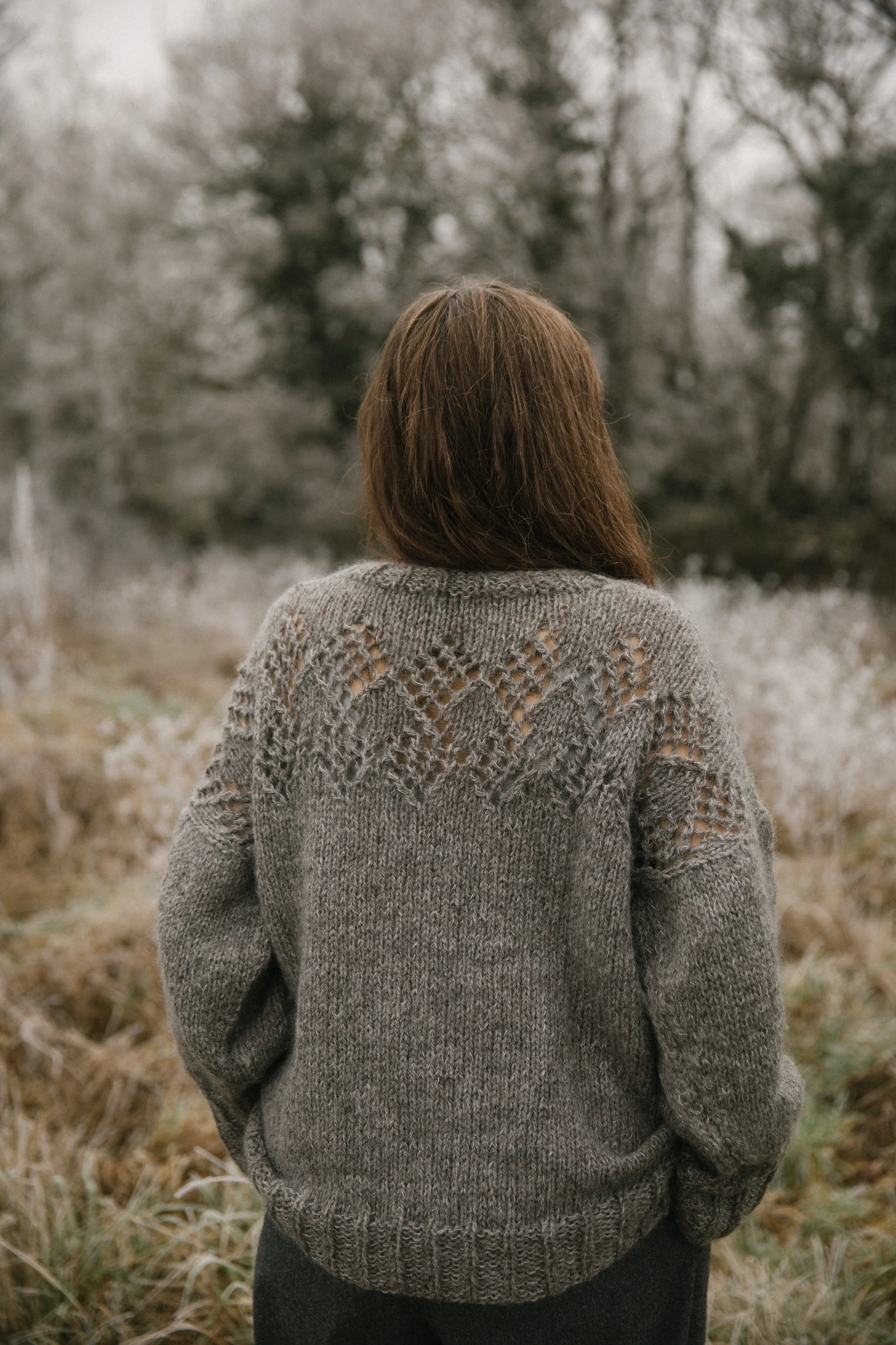 Biches & Bûches no. 6 - Amanda Sweater kit tricot - Image 7